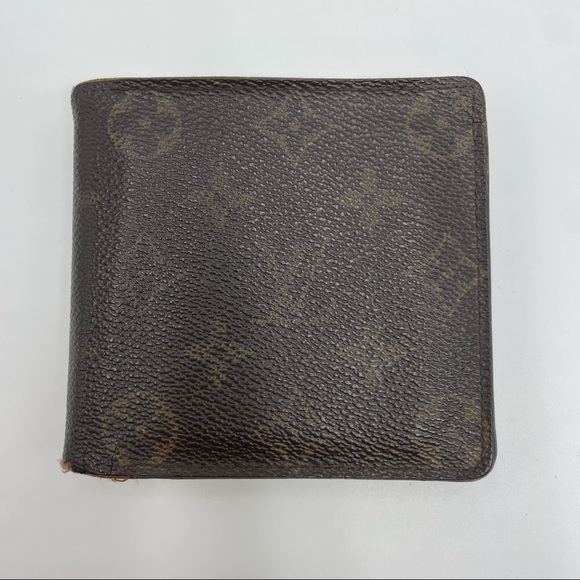 Louis Vuitton Other - Louis Vuitton Mens Monogram Bi-Fold Wallet
